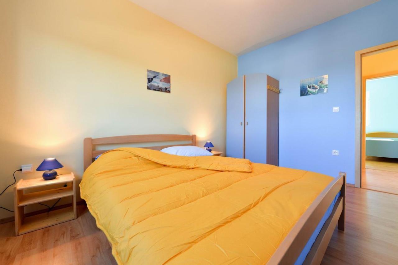 Paklina Apartments Starigrad Paklenica Exteriér fotografie