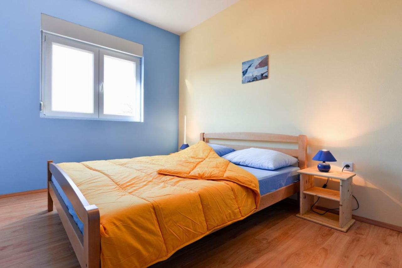 Paklina Apartments Starigrad Paklenica Exteriér fotografie