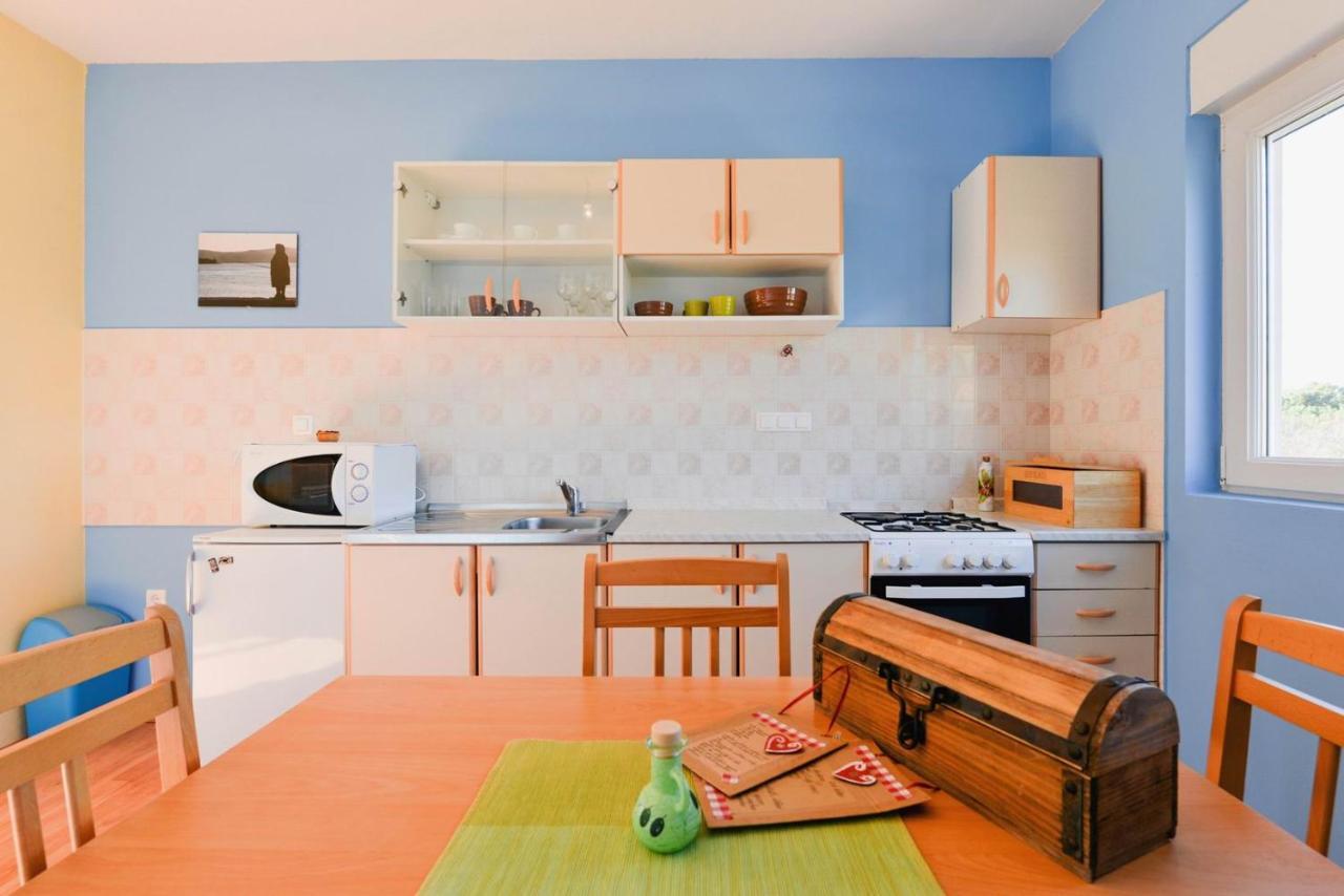 Paklina Apartments Starigrad Paklenica Exteriér fotografie